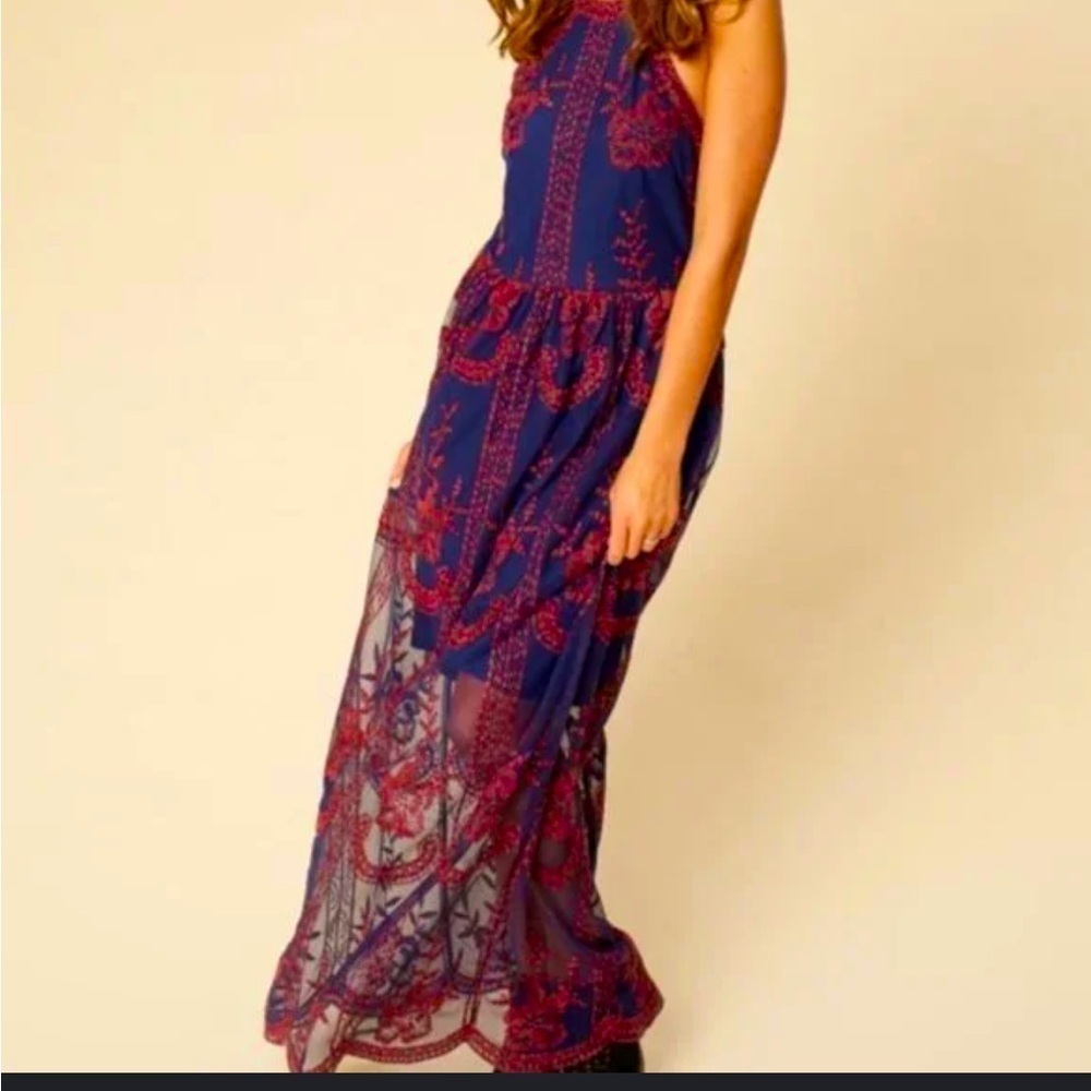 Altar'd State Women's Embroidered Navy/Red lace Maxi Small